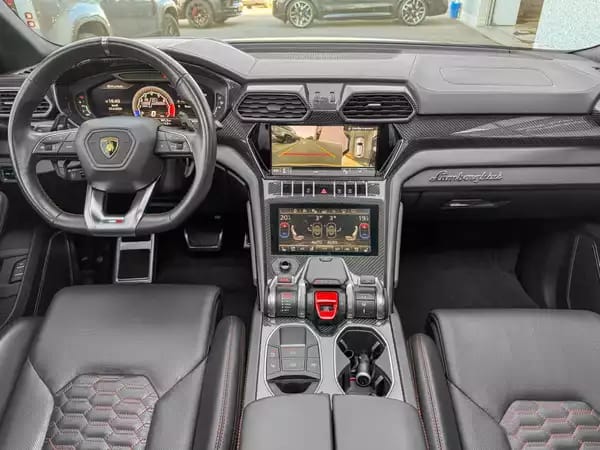 Lamborghini Urus 4.0 V8 Auto./PANO/22/360°/HUD/CARBON/VOLL - Photo 3