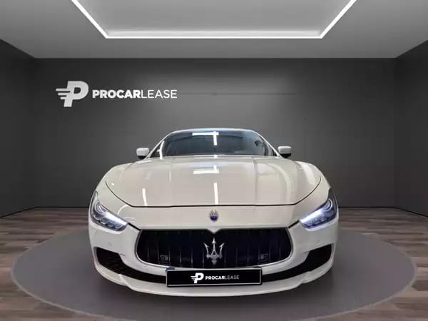 Maserati Ghibli 3.0 V6 S Automatik/ Bi-Xenon/Camera/Carbonne/20/Leder/VOLL - Photo 2