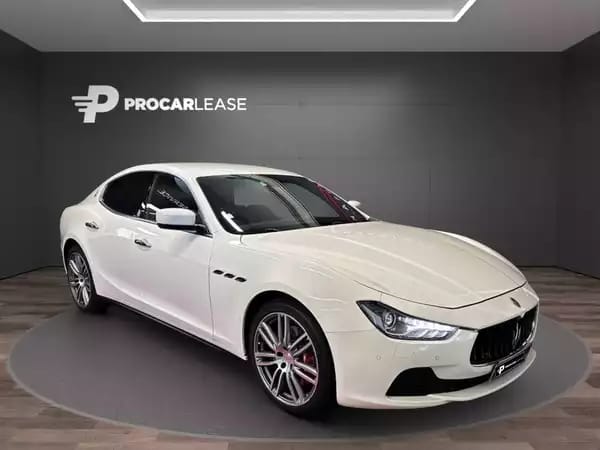 Maserati Ghibli 3.0 V6 S Automatik/ Bi-Xenon/Camera/Carbonne/20/Leder/VOLL - Photo 2