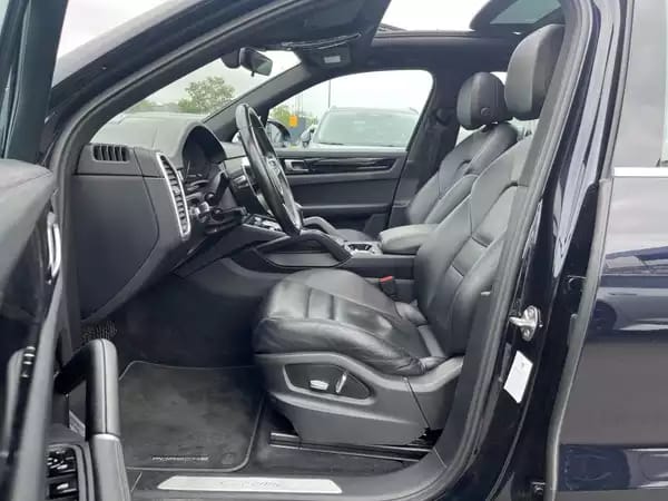 Porsche Cayenne 3.0 V6/PANORAMA/KAMERA/21/1ST HAND/VOLL SERVICE - Photo 3