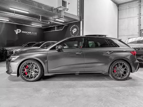 Audi RS3 Sportback 2.5 TFSI quattro/Pano/19/360°/SONOS/SCHALE S/MATRIX - Photo 2