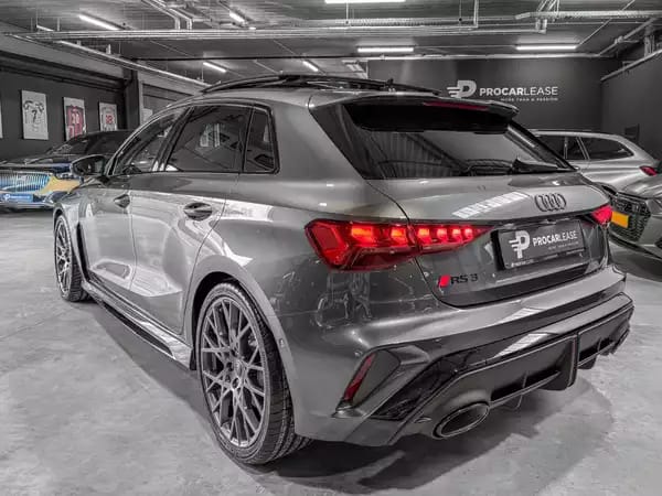 Audi RS3 Sportback 2.5 TFSI quattro/Pano/19/360°/SONOS/SCHALE S/MATRIX - Photo 2