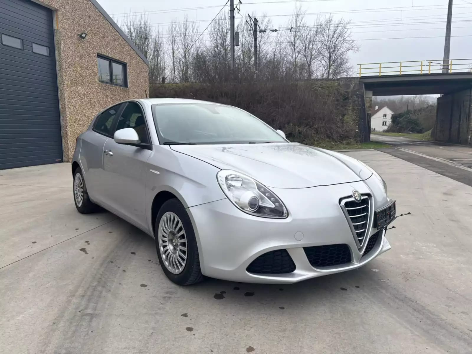 Alfa Romeo Giulietta 1.6 JTD-M 105 Distinctive - Photo 1