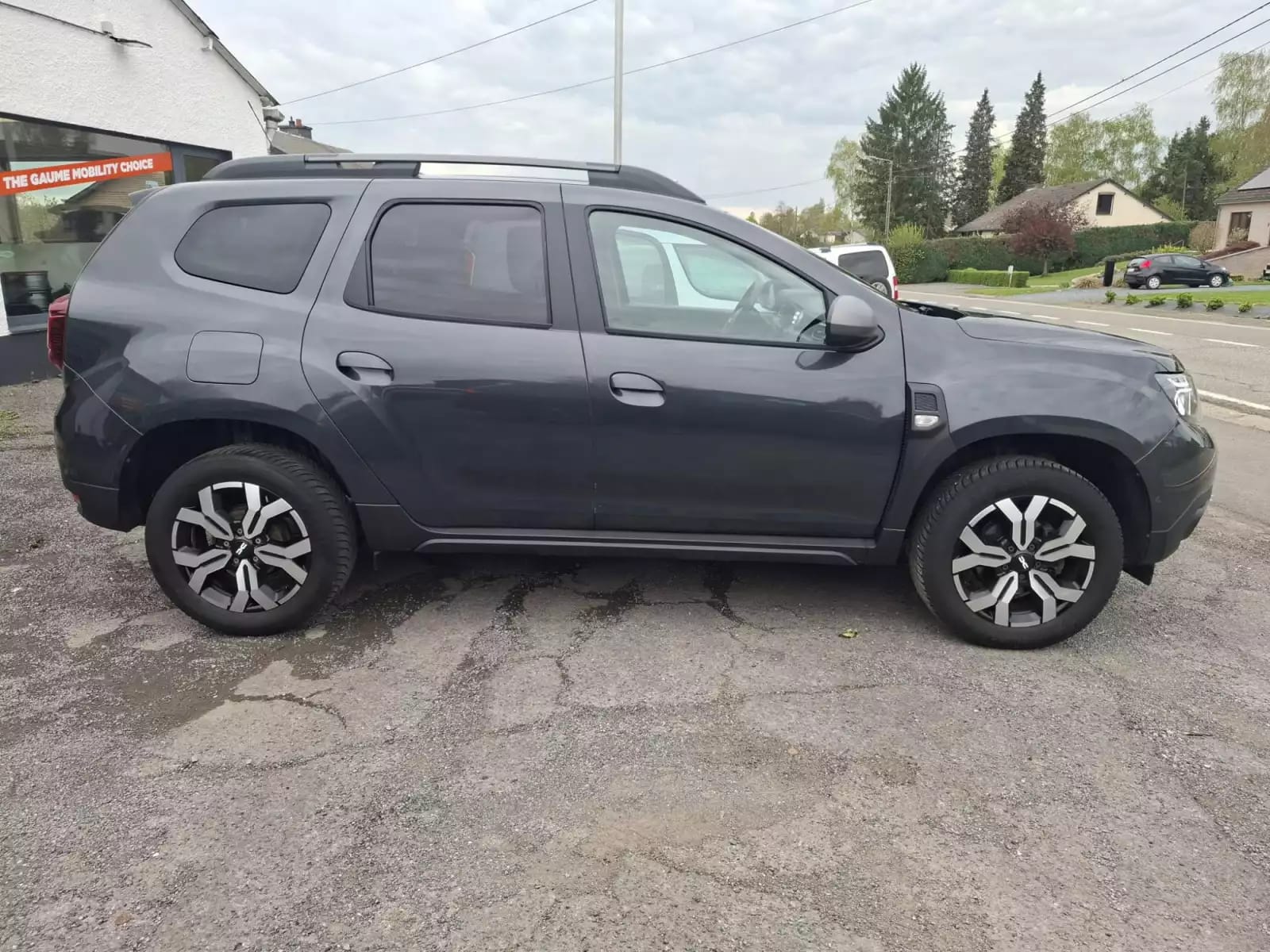 Dacia Duster 1.5 DCI 115 prestige 4x2 - Photo 1