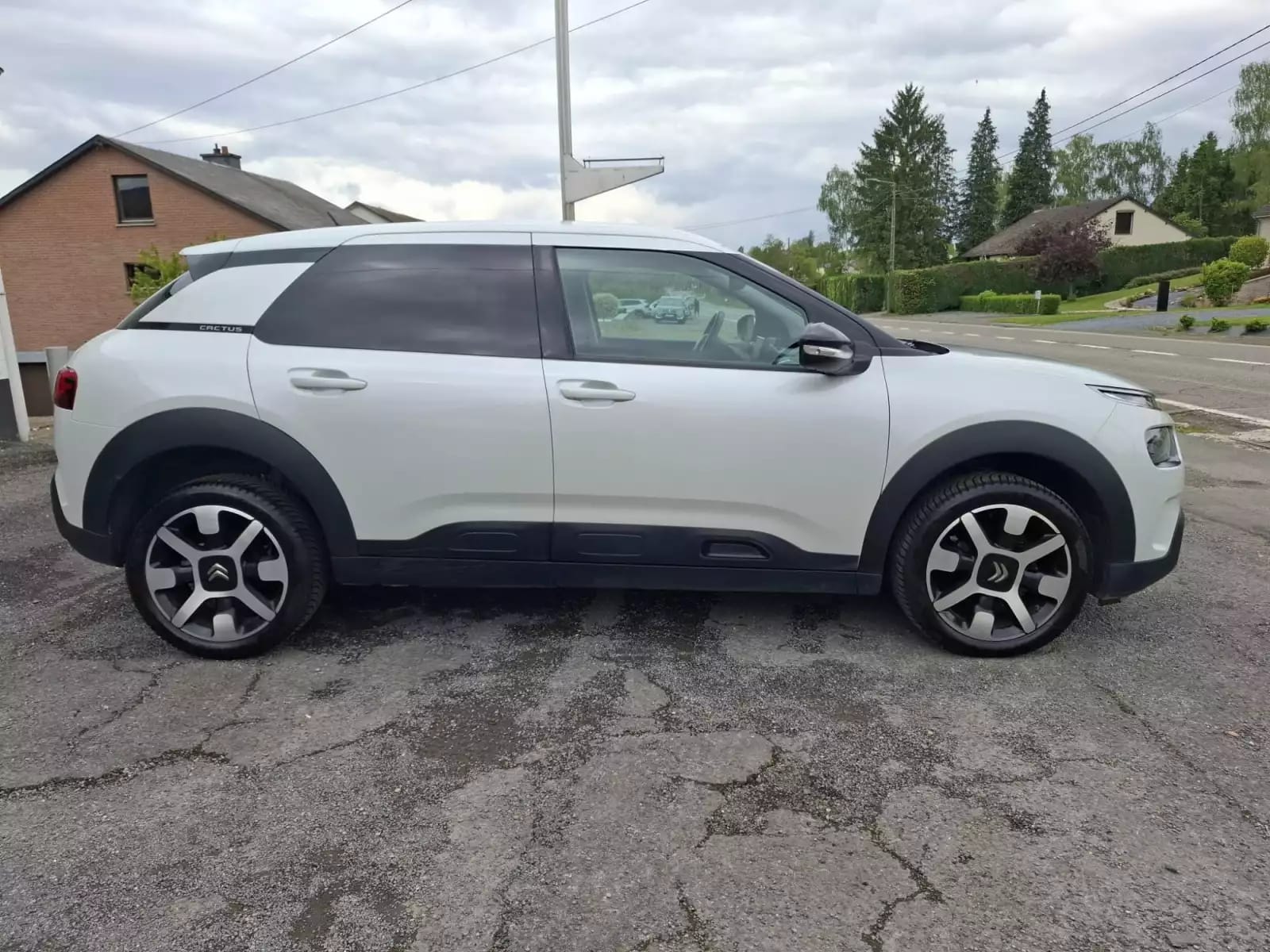 Citroën C4 Cactus 1.2 VTi 110 Shine - Photo 1