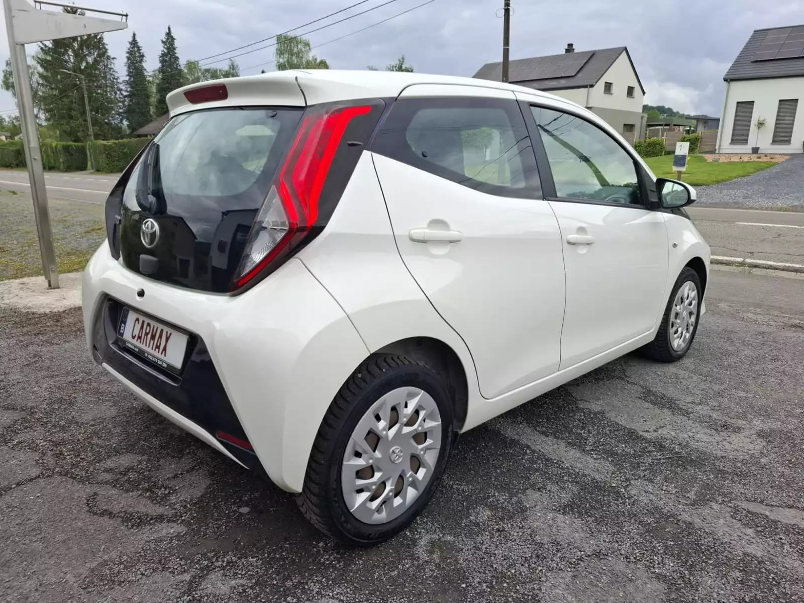 Toyota Aygo 1.0 VVT-i X-Play - Photo 1