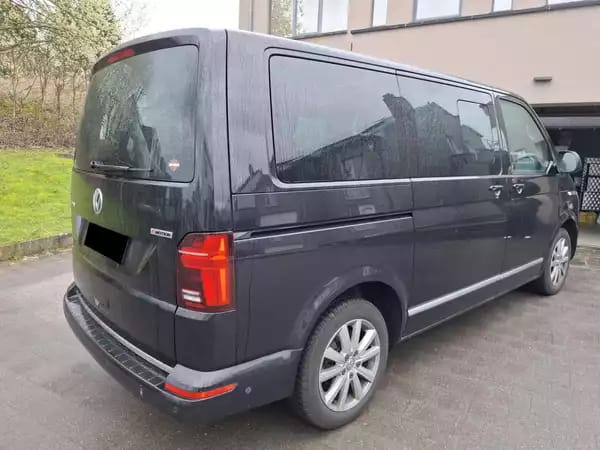Volkswagen T6.1 Multivan 2.0 TDI 200 DSG 4Motion Highline 7 places - Photo 2