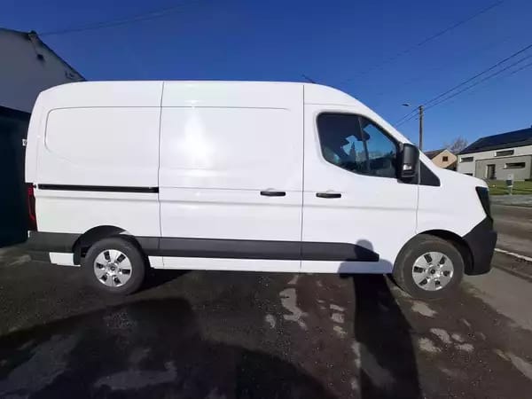 Renault Master Fourgon Extra L2H2 2.0 DCI 130 - Photo 2