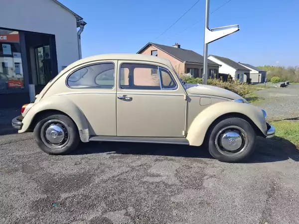 Volkswagen Coccinelle 1202 Automatic - Photo 2