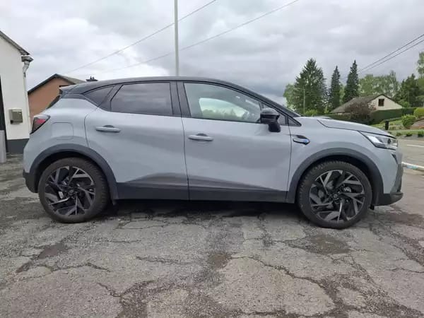 Renault Captur Esprit Alpine Full Hybrid E-Tech - Photo 2