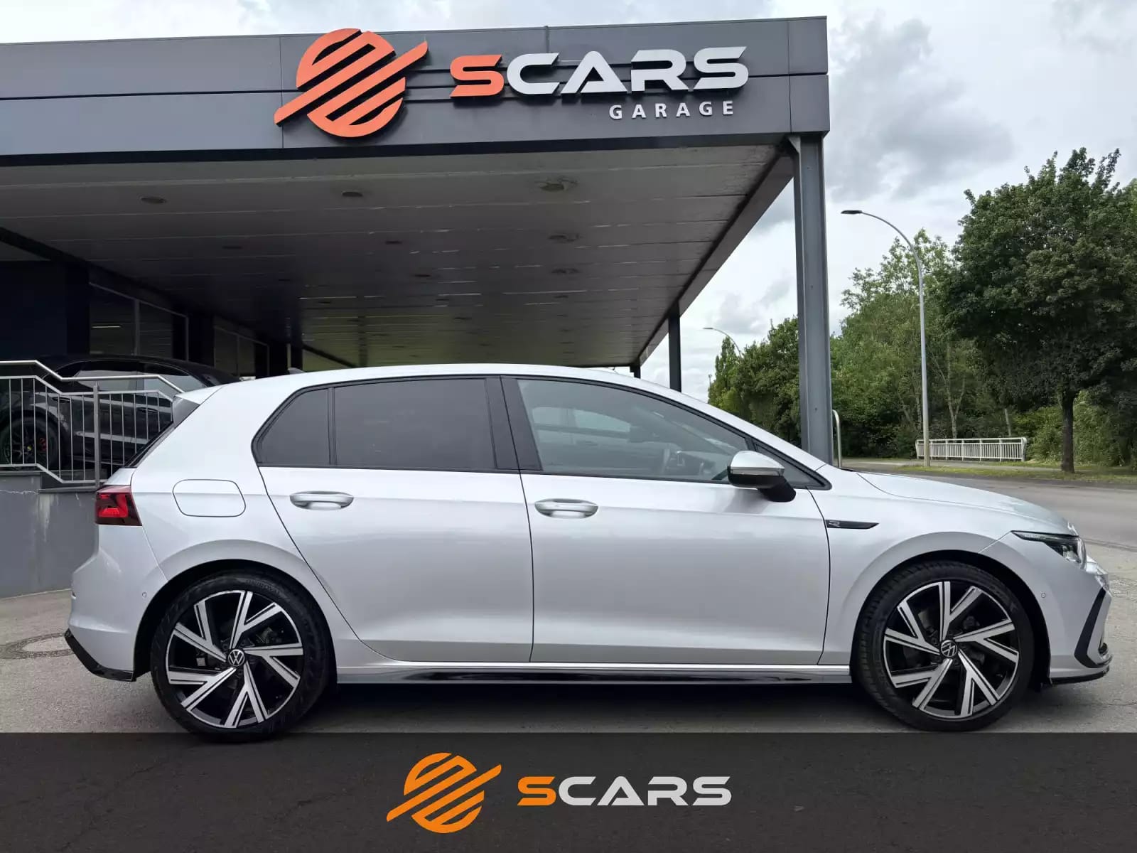 Volkswagen Golf 1.5 eTsi DSG 150cv R-Line - Photo 1