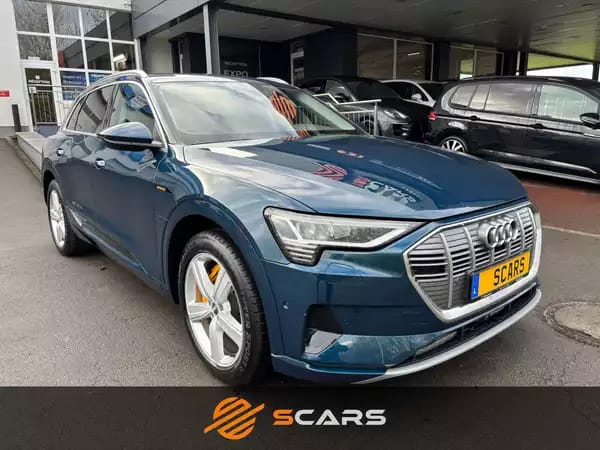 Audi Q8 e-tron 55 Quattro 408cv - Photo 2