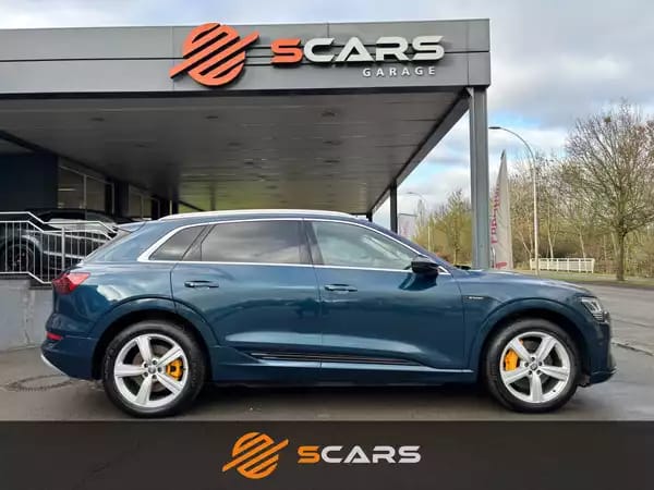 Audi Q8 e-tron 55 Quattro 408cv - Photo 2