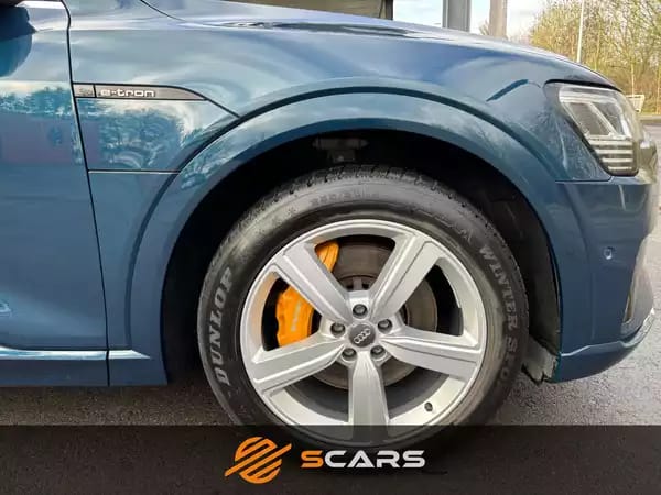 Audi Q8 e-tron 55 Quattro 408cv - Photo 3
