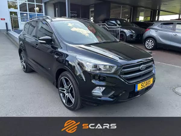 Ford Kuga 2.0 TDCi  150cv ST-LINE 4x4 - Photo 2