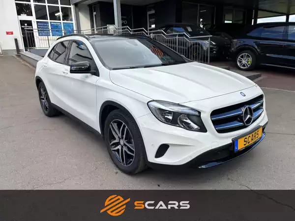 Mercedes-Benz GLA 200 Cdi Night Pack 7G-DCT - Photo 2