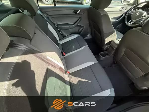 Skoda Rapid 1.4 Tdi DSG 90cv - Photo 3