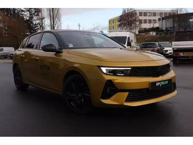 Opel Astra GS - Photo 1