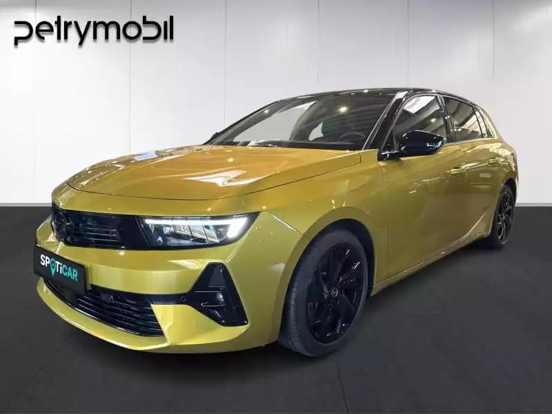 Opel Astra GS - Photo 1