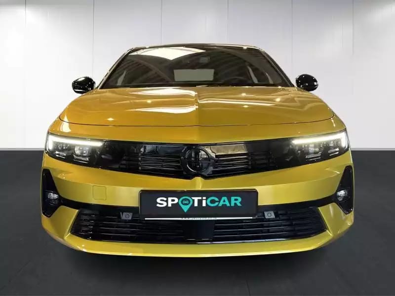 Opel Astra GS - Photo 1