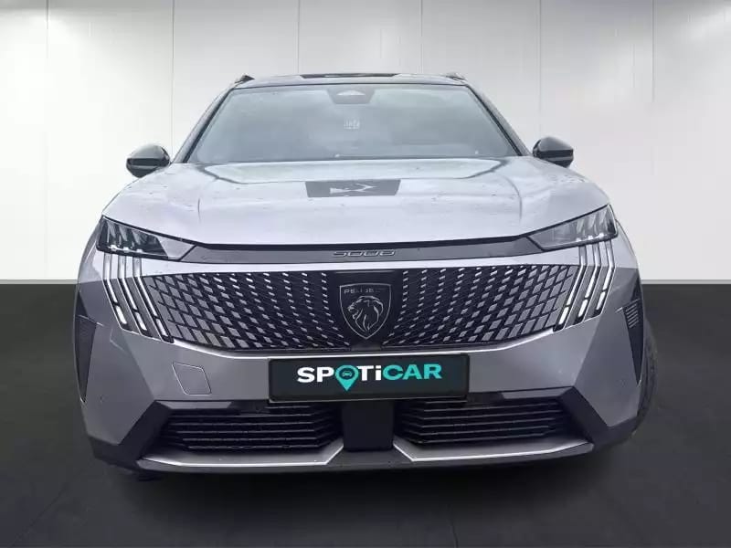 Peugeot 5008 III and e- GT - Photo 1