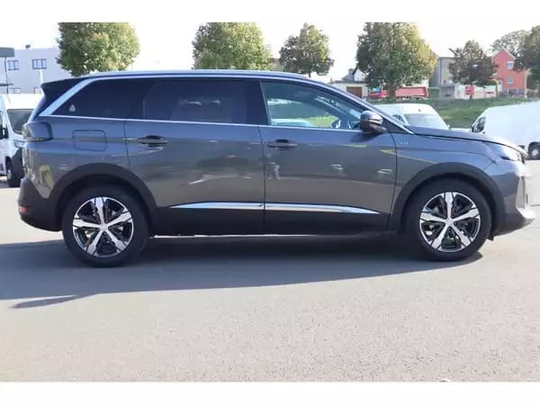Peugeot 5008 GT EAT8 - Photo 3