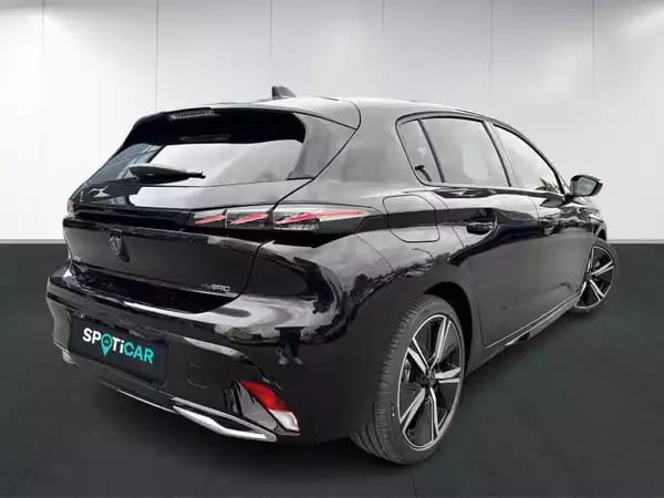 Peugeot 308 III and e- GT - Photo 2