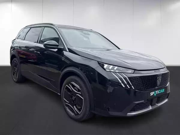 Peugeot 5008 III and e- GT - Photo 2