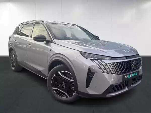 Peugeot 5008 III and e- GT - Photo 2