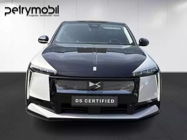 DS Automobiles N°8 JULES VENRE - Photo 2