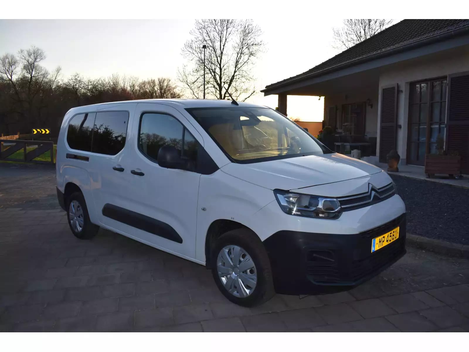 Citroën Berlingo XL 1,5 HDI 100  3 places - Photo 1