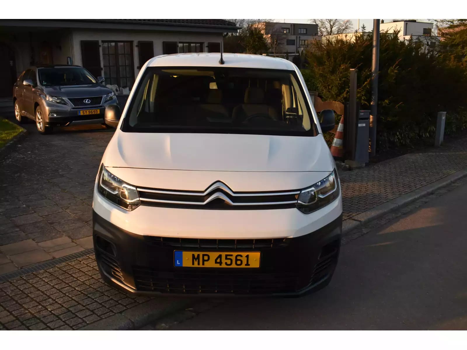 Citroën Berlingo XL 1,5 HDi 100 Maxi - Photo 1