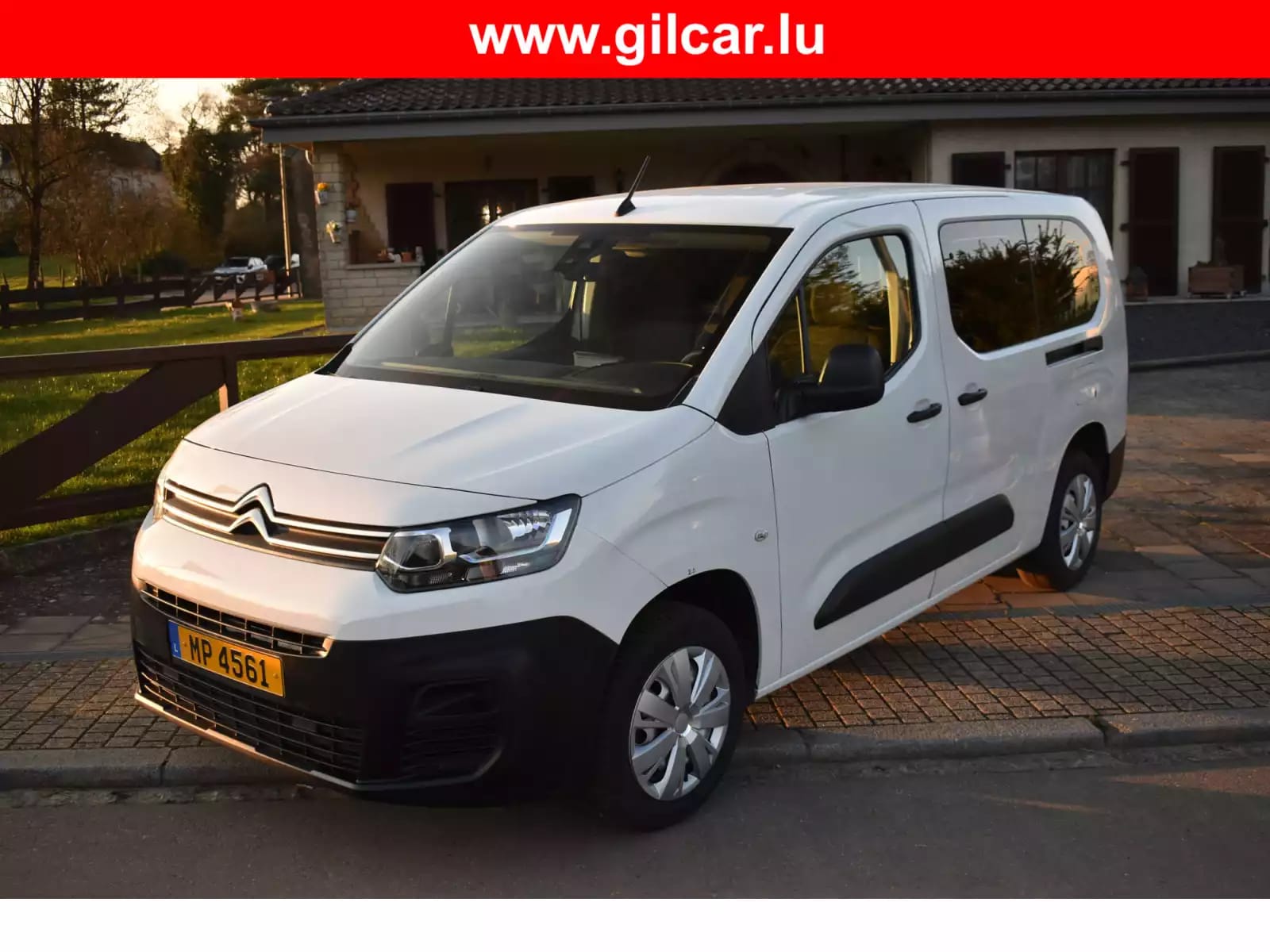 Citroën Berlingo XL 1,5 HDI 100  3 places - Photo 1