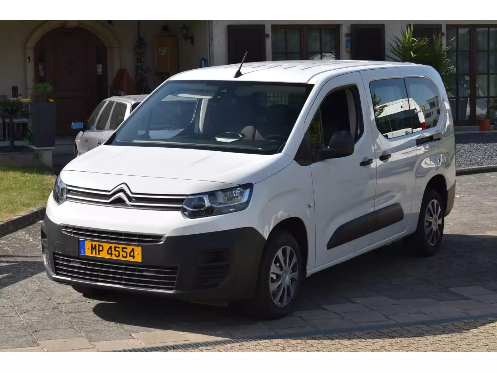 Citroën Berlingo 1,5 DCi 100 maxi 3 places très bon état - Photo 1