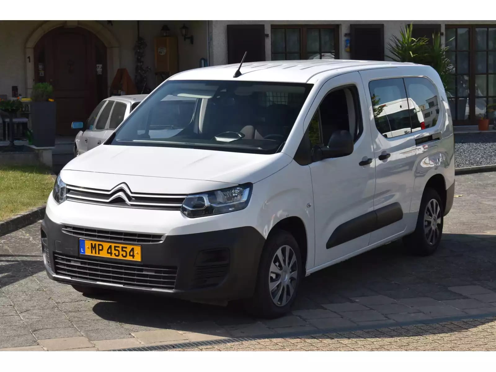 Citroën Berlingo 1,5 DCi 100 maxi 3 places très bon état - Photo 1
