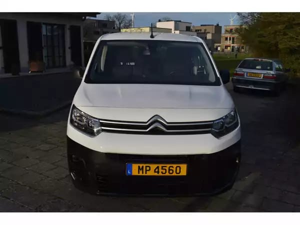 Citroën Berlingo Maxi 1,5 Blue HDi 100 3 Places - Photo 2