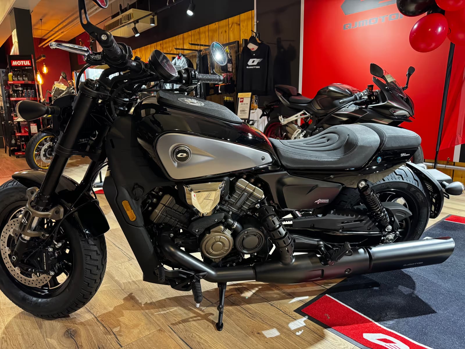 QJ Motor SRV 600 SRV 600 V BLACK - Photo 1