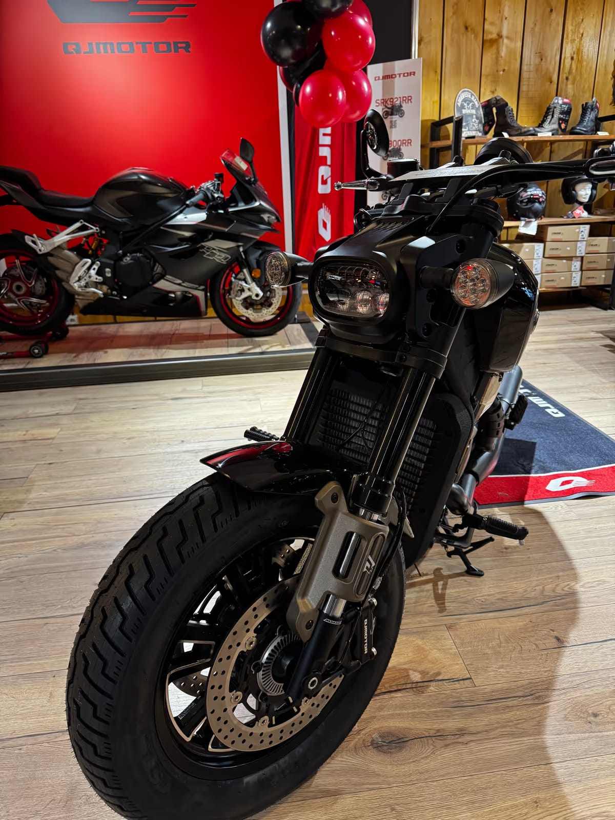 QJ Motor SRV 600 SRV 600 V BLACK - Photo 1