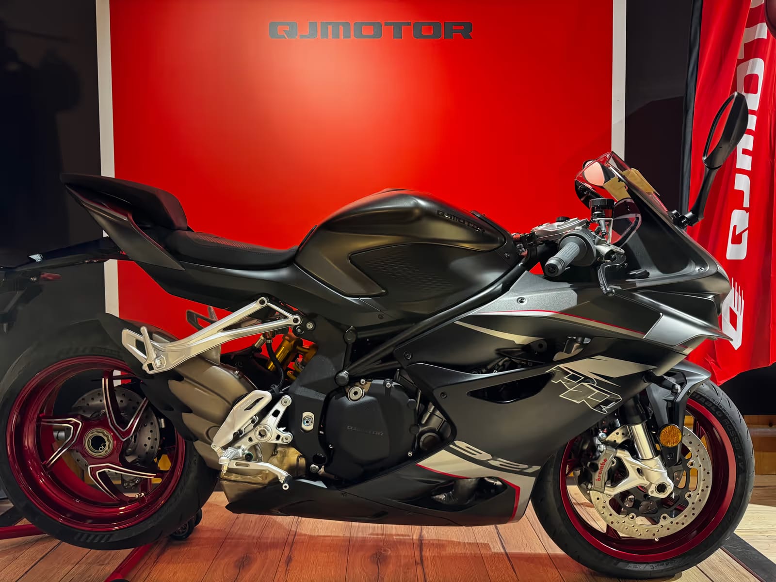 QJ Motor SRK 921 SRK 921 RR - Photo 1