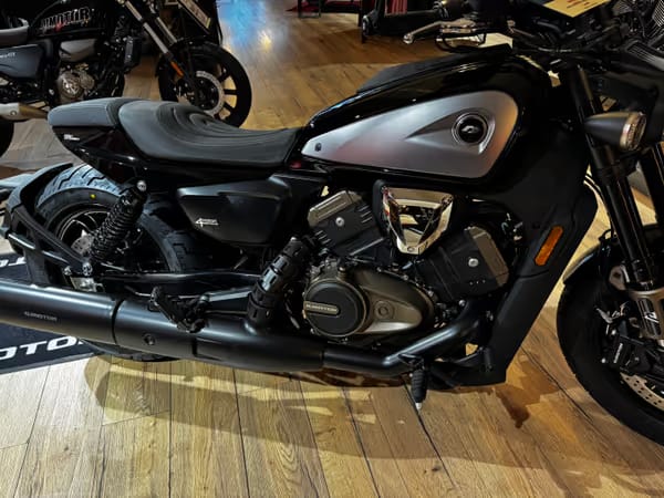 QJ Motor SRV 600 SRV 600 V BLACK - Photo 3