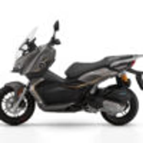 QJ Motor SRV 125 ATR 125 - Photo 3