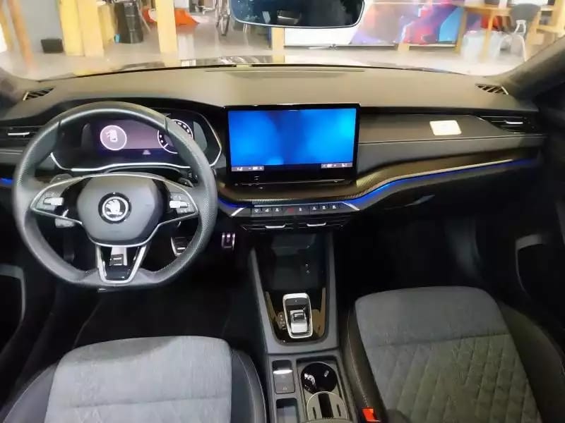 Skoda Octavia Sportline - Photo 1