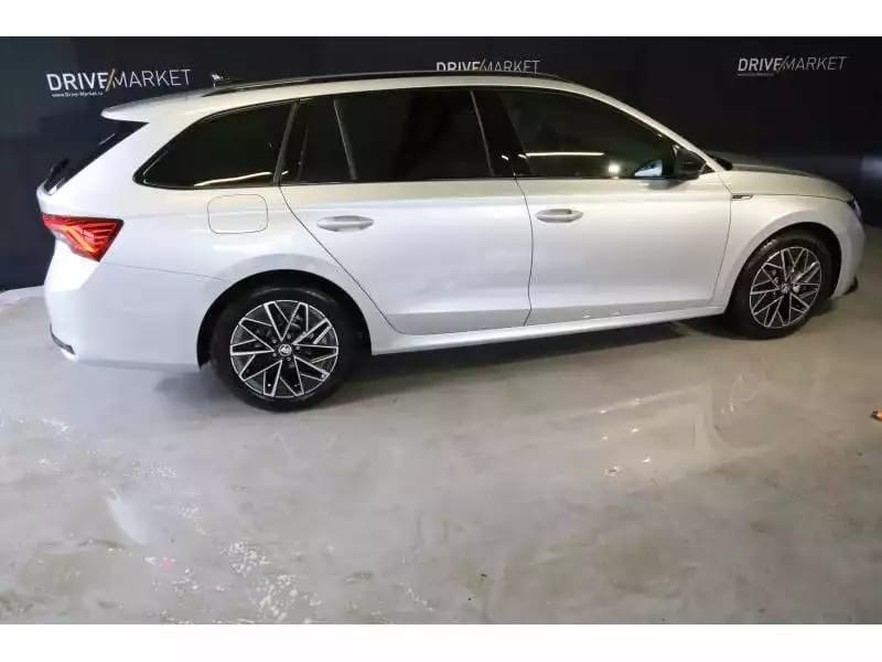 Skoda Octavia Sportline - Photo 1