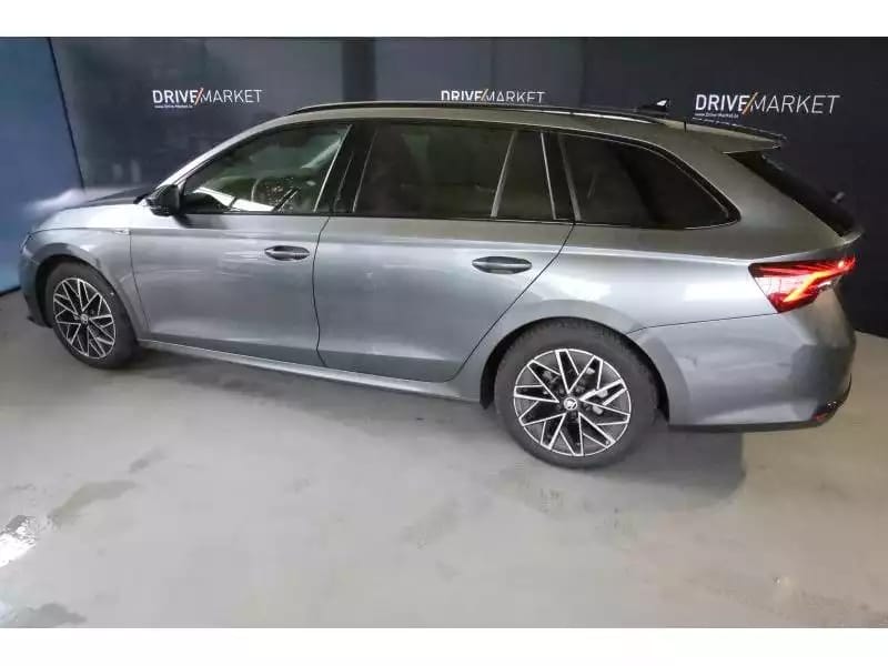 Skoda Octavia Sportline - Photo 1