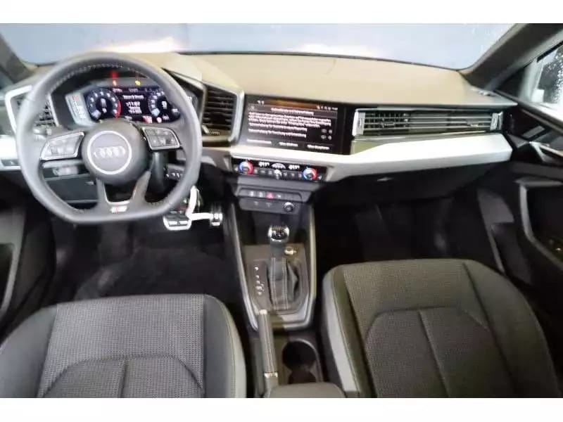 Audi A1 Advanced - Photo 1