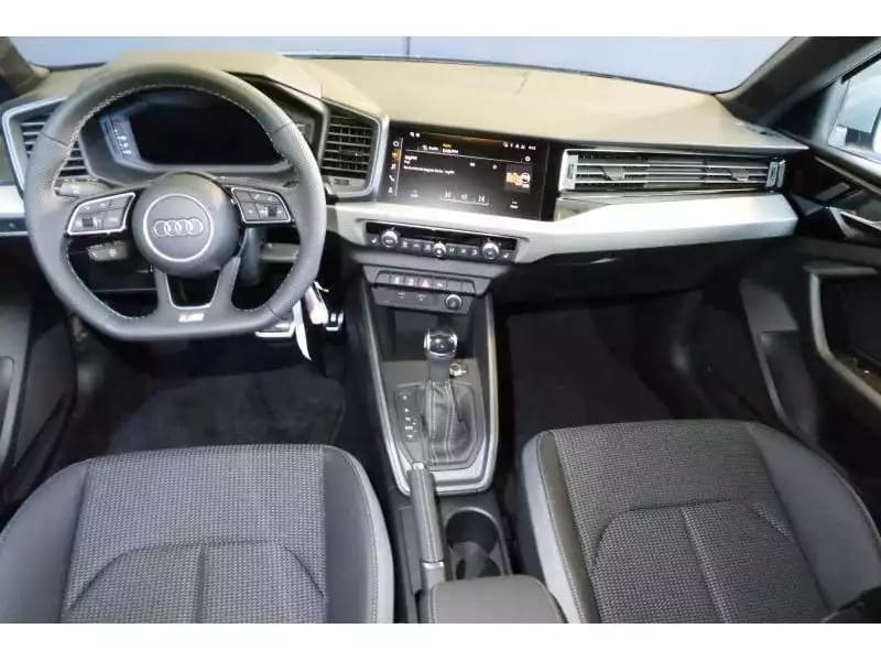 Audi A1 Advanced - Photo 1