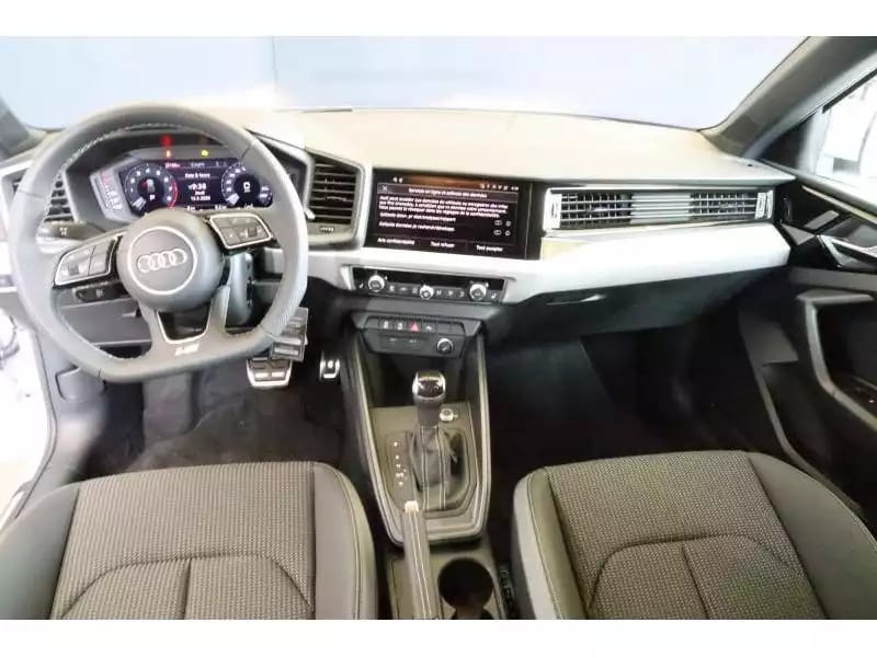 Audi A1 Advanced - Photo 1