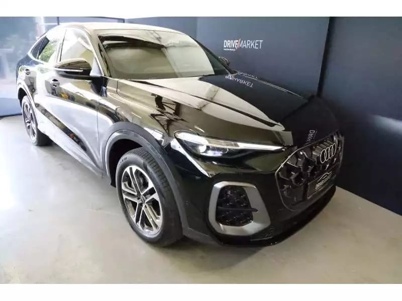 Audi Q5 Sportback S-Line - Photo 1