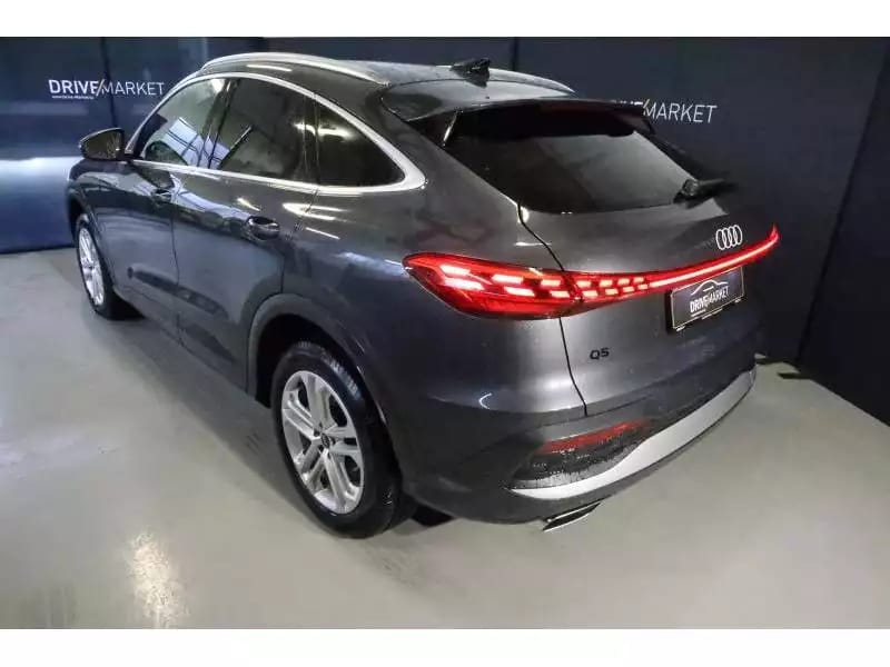 Audi Q5 Sportback - Photo 1