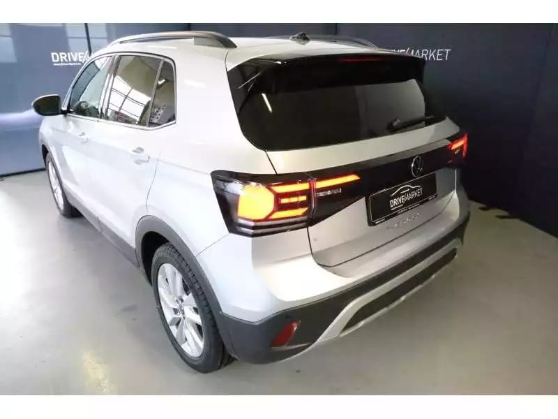 Volkswagen T-Cross Life - Photo 1
